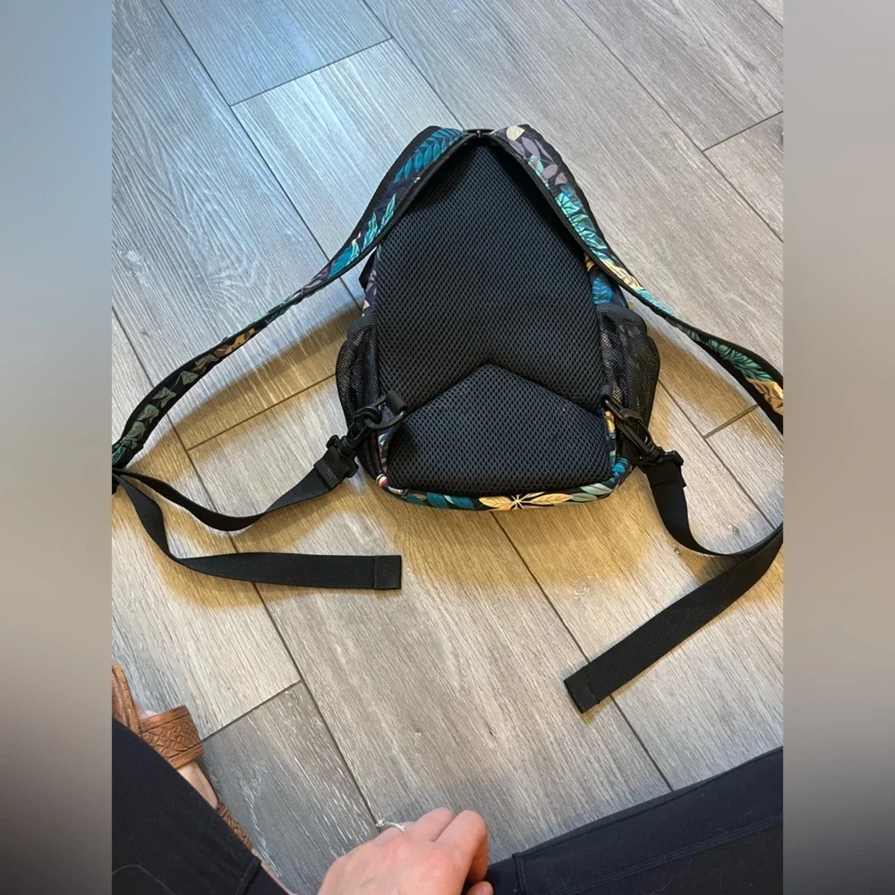 Senkey Style Hiking Travel Backpack Shoulder Bag w/ USB and Headphone Ports